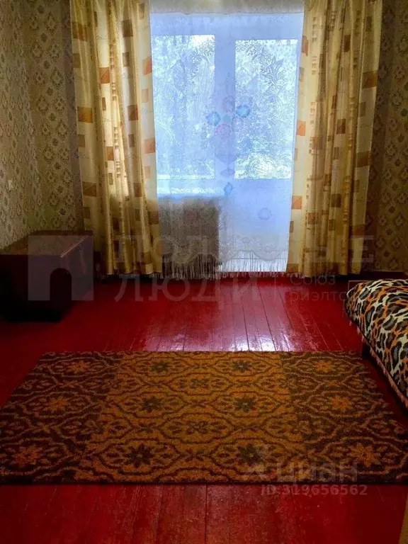 4-к кв. Новгородская область, Боровичи Сушанская ул., 15 (77.2 м) - Фото 1