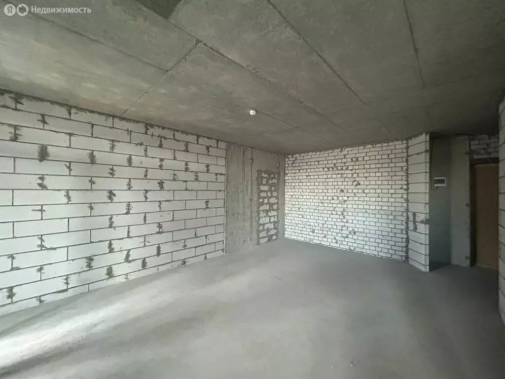 Квартира-студия: Волгоград, Батальонная улица, 9 (49.8 м) - Фото 1