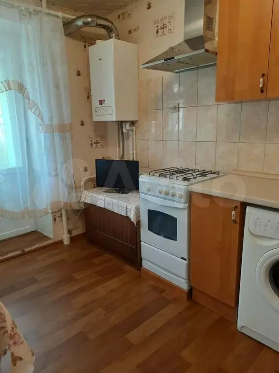 1-к. квартира, 35 м, 8/10 эт. - Фото 1