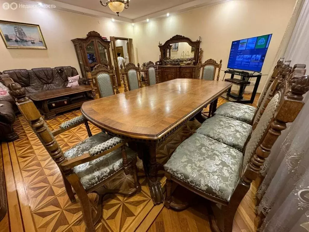 4-комнатная квартира: Волгоград, улица Огарёва, 1 (135 м) - Фото 0