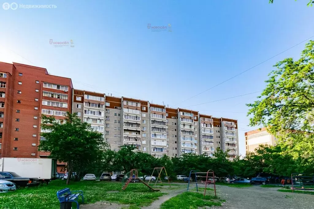 2-комнатная квартира: Екатеринбург, улица Буторина, 7 (48 м) - Фото 1