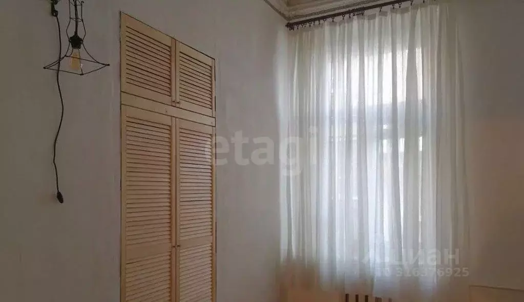 Комната Санкт-Петербург Колокольная ул., 5 (27.9 м) - Фото 0