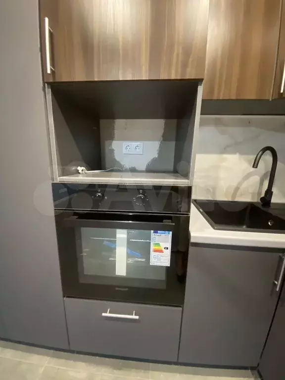 1-к. квартира, 54 м, 1/9 эт. - Фото 1