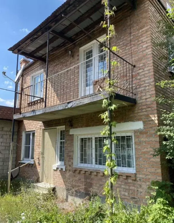 Дом в Северная Осетия, Владикавказ ул. Кутузова, 112 (90 м) - Фото 0