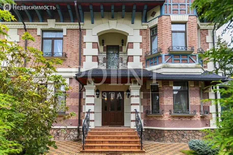 Дом в село Жаворонки, коттеджный посёлок Трувиль (350 м) - Фото 1