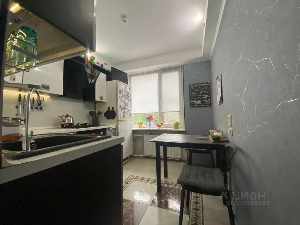 3-к кв. Ленинградская область, Всеволожск ул. Плоткина, 15 (58.0 м) - Фото 1