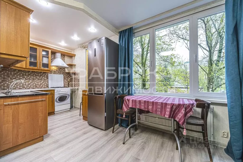 4-к кв. Санкт-Петербург Ленинский просп., 131К2 (49.3 м) - Фото 0