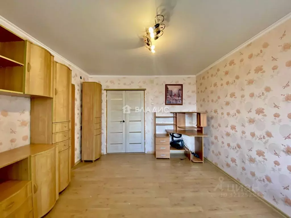 3-к кв. Смоленская область, Смоленск просп. Гагарина, 39 (66.0 м) - Фото 2