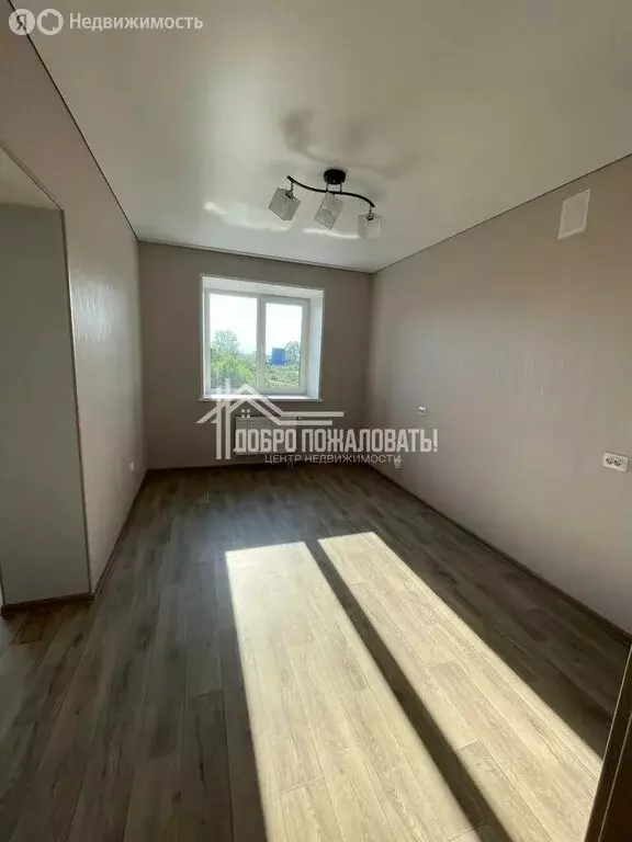 1-комнатная квартира: Абакан, улица Генерала Тихонова, 2 (42.7 м) - Фото 1