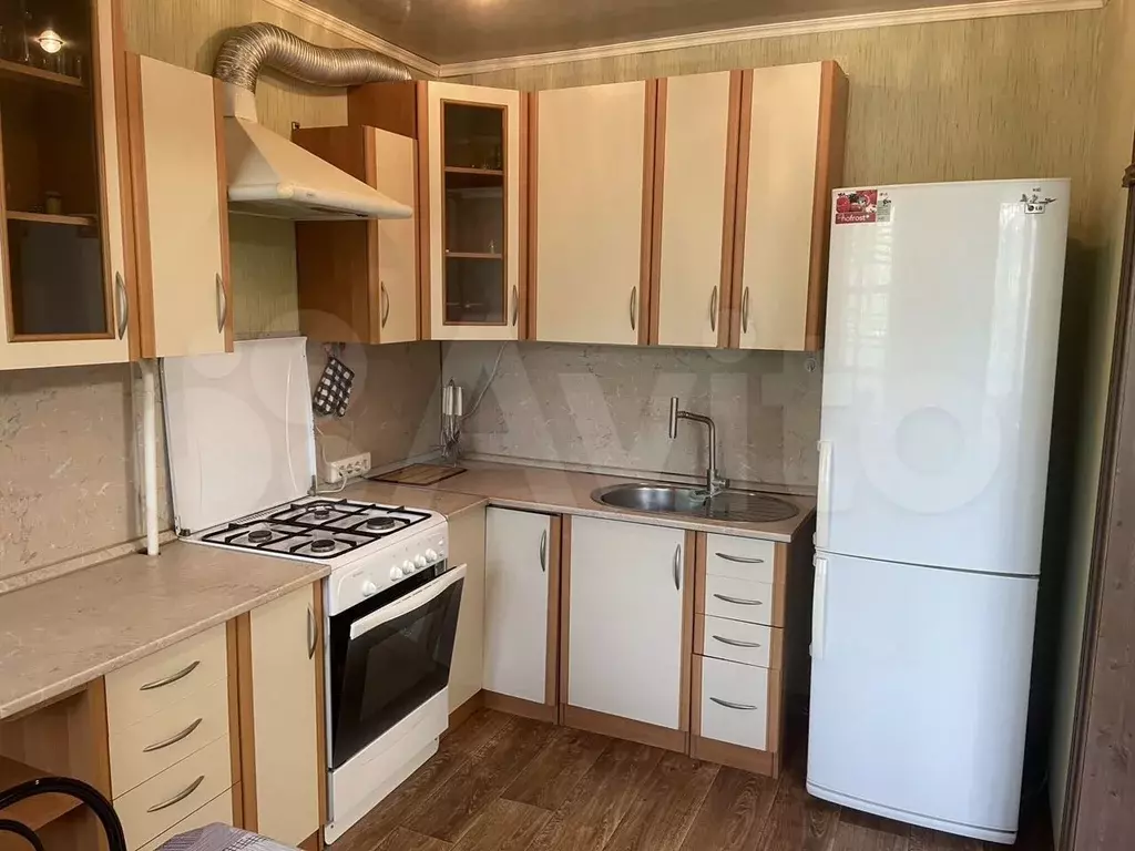 1-к. квартира, 42 м, 2/9 эт. - Фото 1