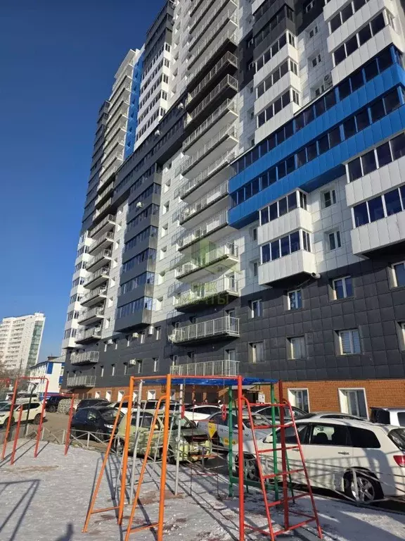 3-к кв. Бурятия, Улан-Удэ ул. Смолина, 67к1 (62.5 м) - Фото 1