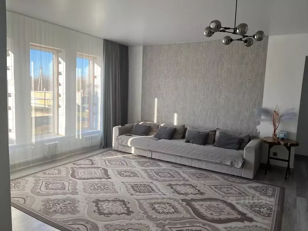 Дом в Алтай, Майминский район, с. Майма ул. В. Хохолкова (147 м) - Фото 1