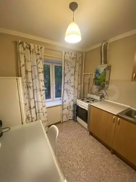 2-к. квартира, 50м, 3/5эт. - Фото 0