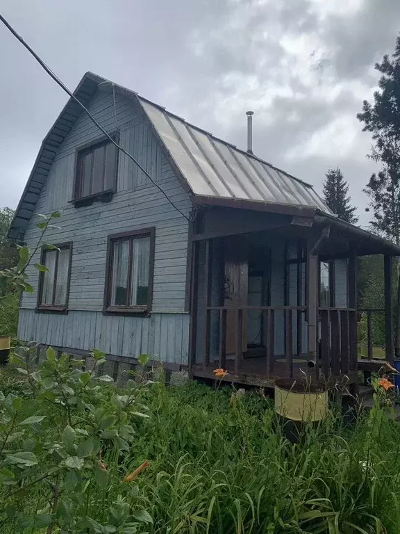 Дом в Ленинградская область, Кировский район, Синявинское городское ... - Фото 1