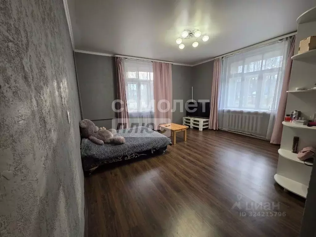 3-к кв. Свердловская область, Серов ул. Агломератчиков, 5 (73.4 м) - Фото 1