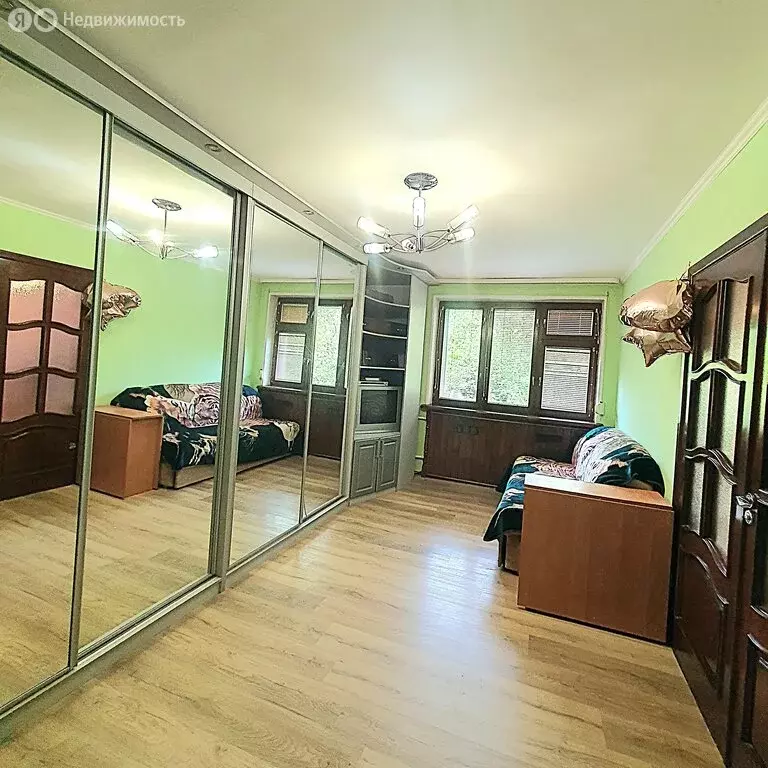 3-комнатная квартира: Севастополь, проспект Юрия Гагарина, 17А (60 м) - Фото 1
