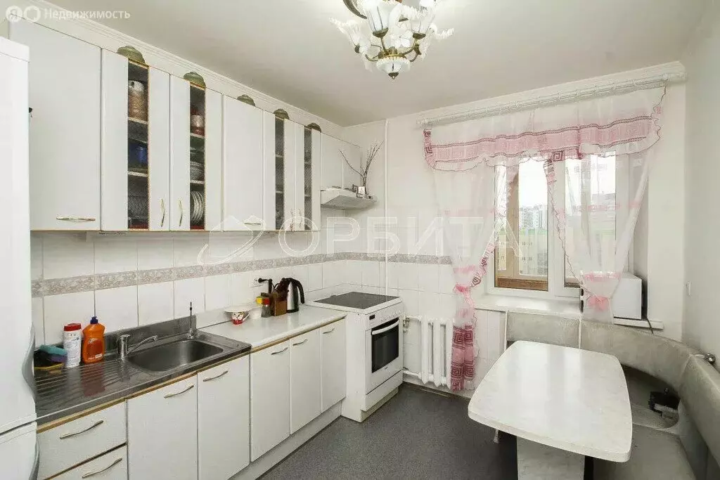 4-комнатная квартира: Тюмень, Ялуторовская улица, 27 (71.4 м) - Фото 2