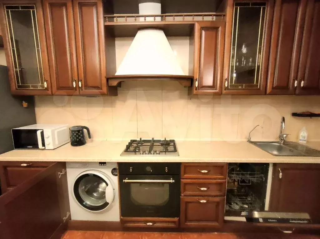 1-к. квартира, 55 м, 1/5 эт. - Фото 1