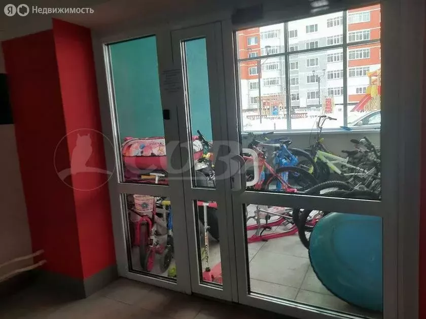 1-комнатная квартира: Тюмень, улица Валентины Трофимовой, 11 (37 м) - Фото 1