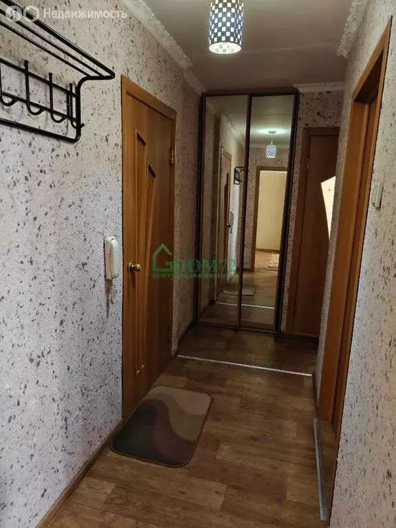 2-комнатная квартира: Тобольск, улица Знаменского, 16 (50 м) - Фото 0