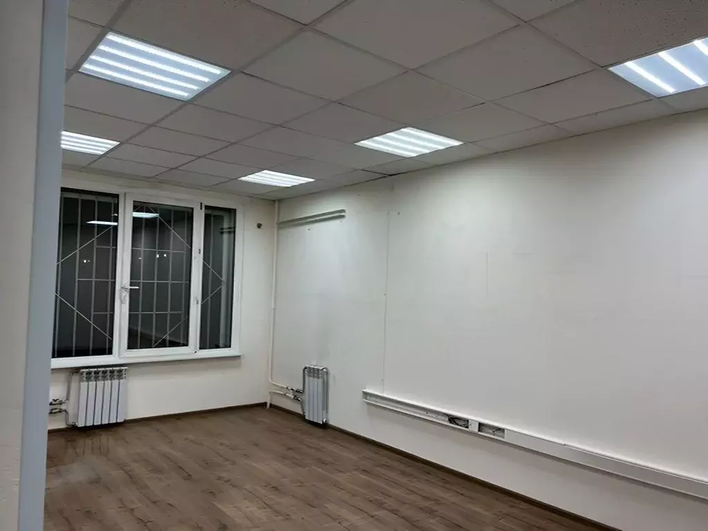 Помещение свободного назначения в Москва ул. Новаторов, 38К4 (192 м) - Фото 0