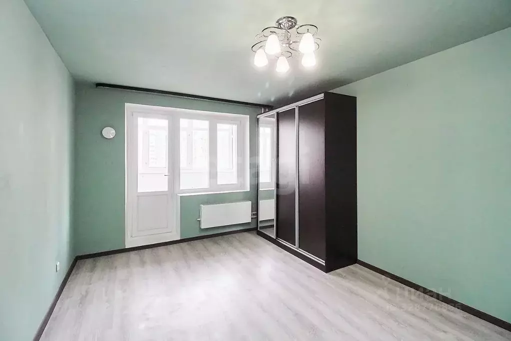 1-к кв. Тюменская область, Тюмень Кремлевская ул., 110к2 (39.8 м) - Фото 1