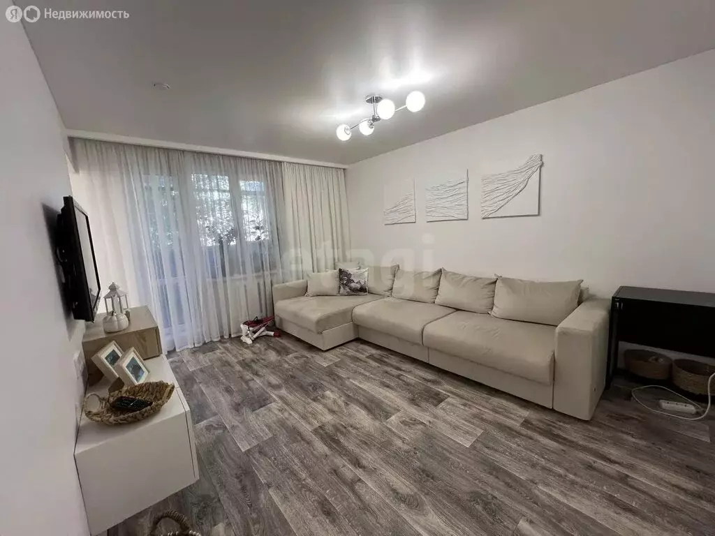 3-комнатная квартира: Казань, проспект Победы, 33 (63.2 м) - Фото 2
