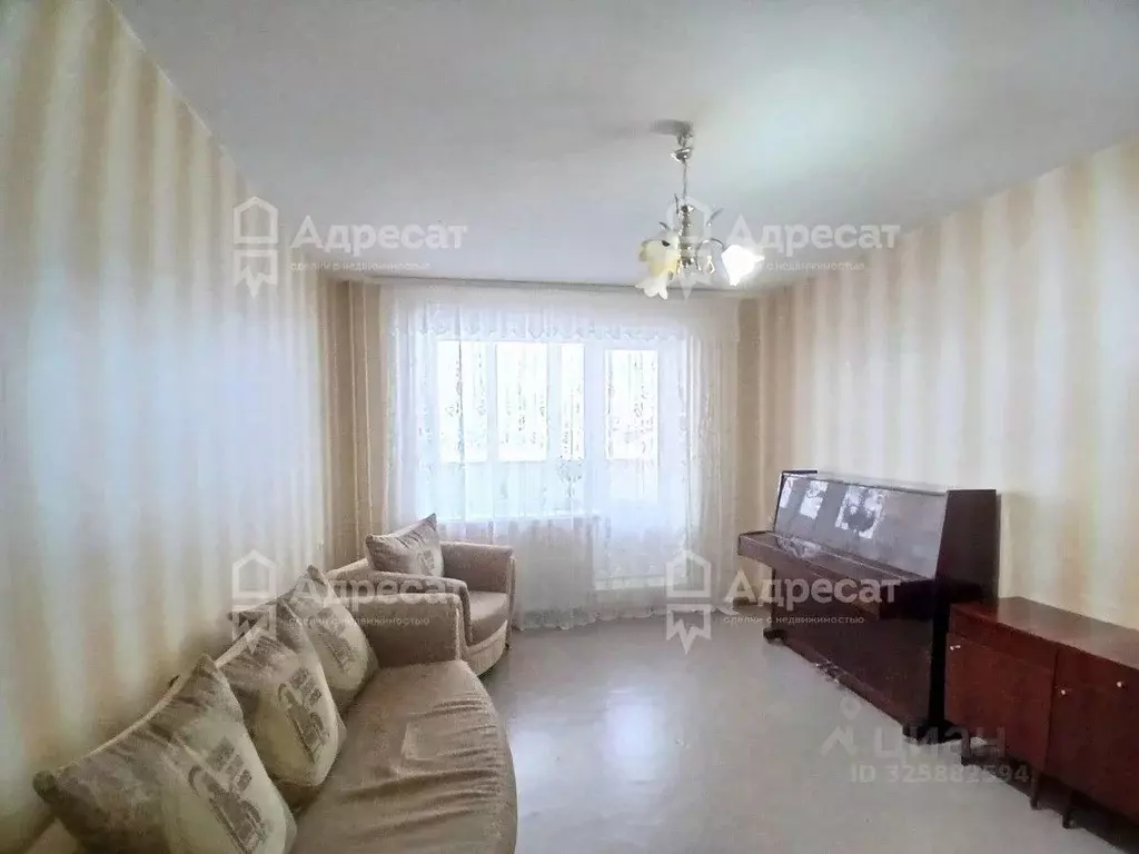 3-к кв. Волгоградская область, Волгоград ул. Маршала Воронова, 12 ... - Фото 0