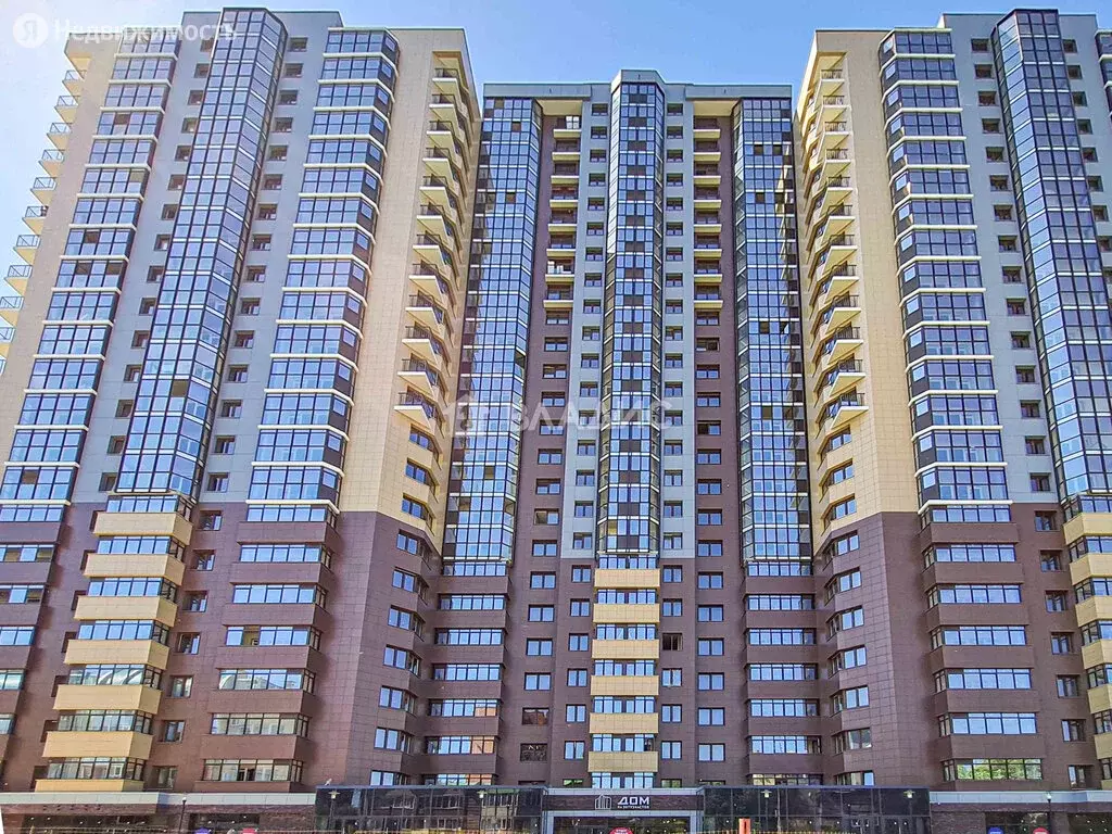 2-комнатная квартира: Челябинск, улица Энтузиастов, 30б (66.6 м) - Фото 0
