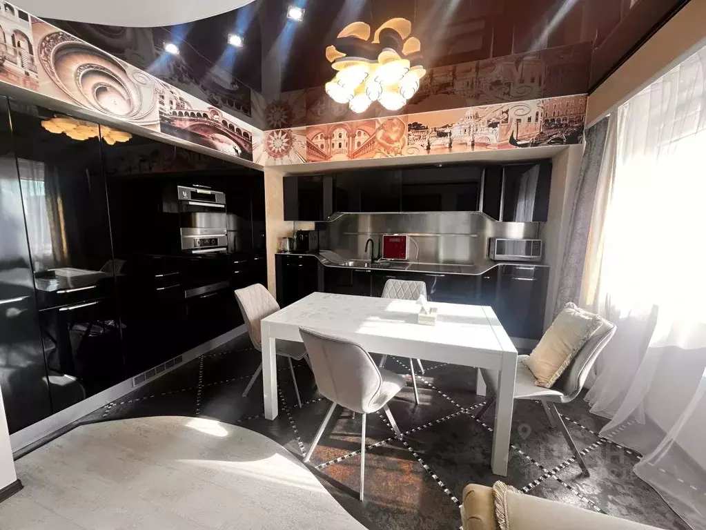 3-к кв. Сахалинская область, Южно-Сахалинск просп. Победы, 5 (100.0 м) - Фото 2