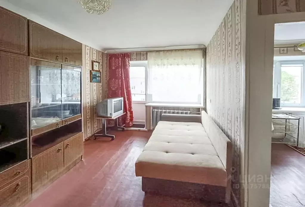 2-к кв. Омская область, Омск ул. Рождественского, 3А (40.4 м) - Фото 0