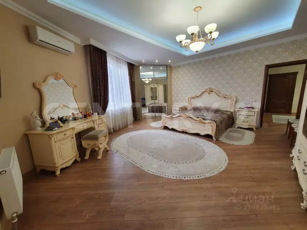 2-к кв. Краснодарский край, Краснодар Центральный мкр, ул. Кубанская ... - Фото 0