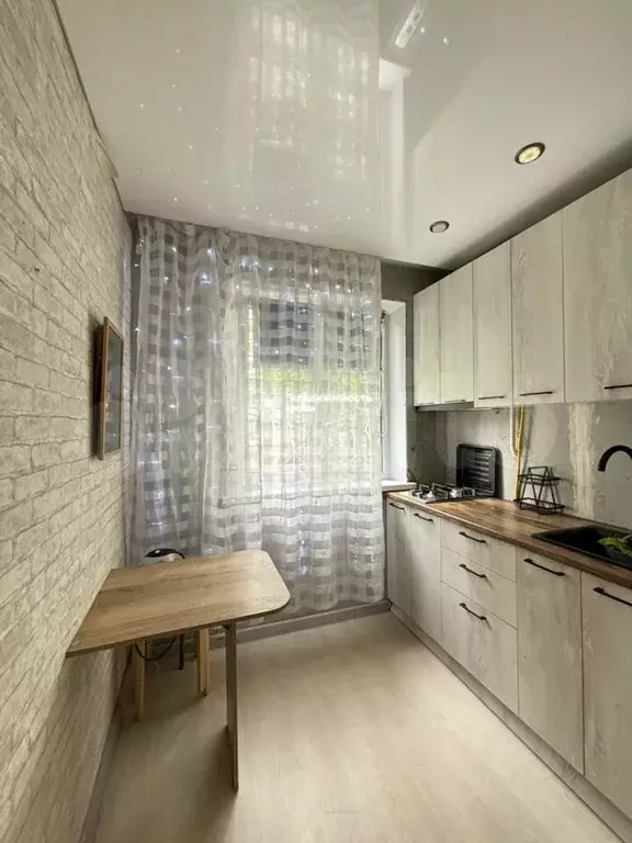 2-к. квартира, 43,8 м, 1/5 эт. - Фото 1