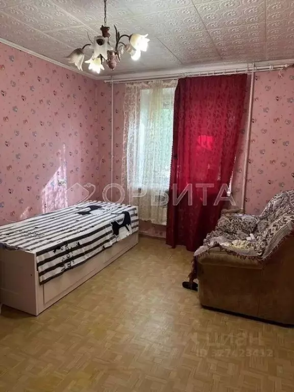 3-к кв. Тюменская область, Тюмень ул. Боровская, 5 (51.8 м) - Фото 2