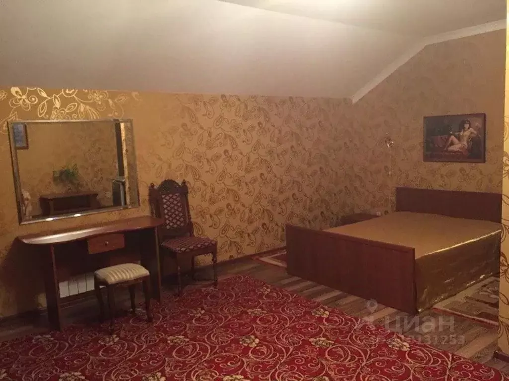 Комната Вологодская область, Череповец ул. Краснодонцев, 124 (30.0 м) - Фото 0