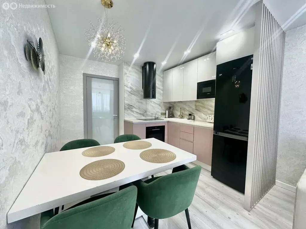 2-комнатная квартира: Киров, Чистопрудненская улица, 18 (42.1 м) - Фото 2