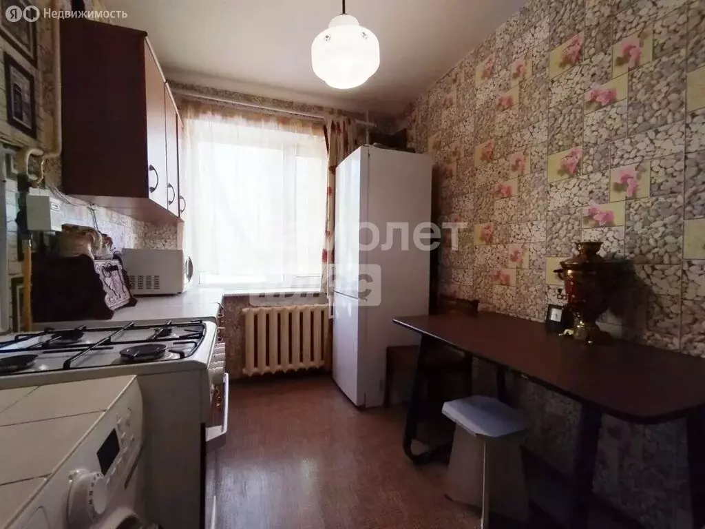 3-комнатная квартира: Пермь, улица Маршала Толбухина, 16 (60.4 м) - Фото 1