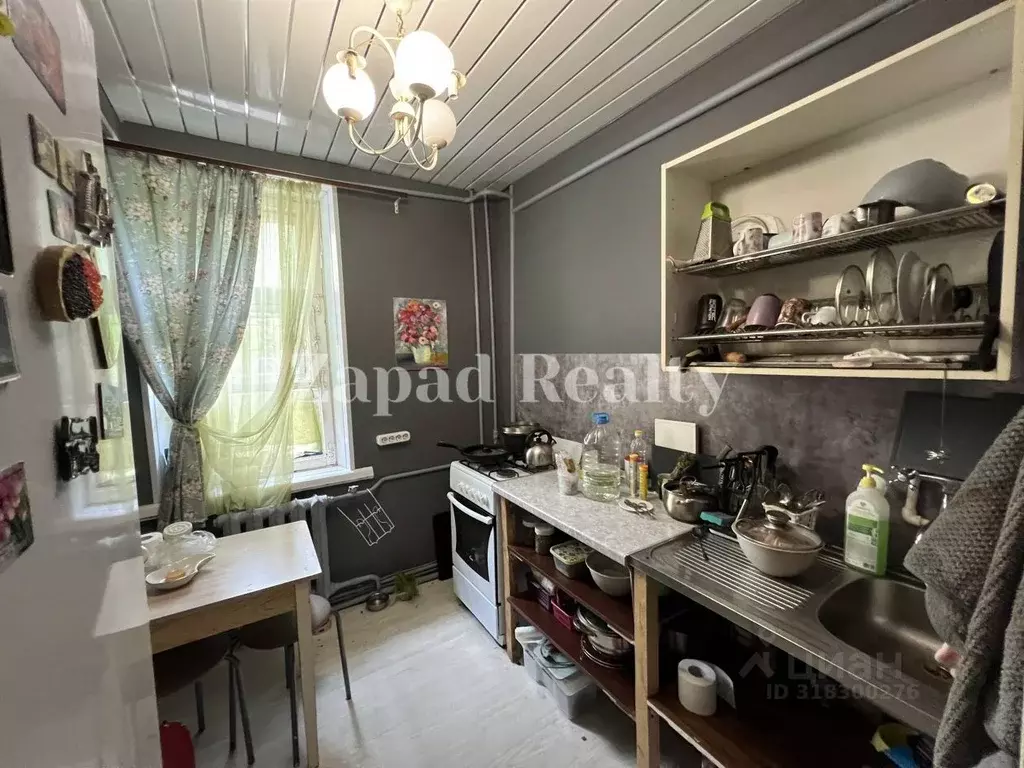 2-к кв. Московская область, Королев ул. Суворова, 4 (50.0 м) - Фото 0