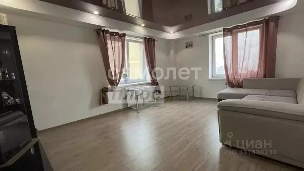 3-к кв. Свердловская область, Екатеринбург ул. Дорожная, 19 (68.0 м) - Фото 2