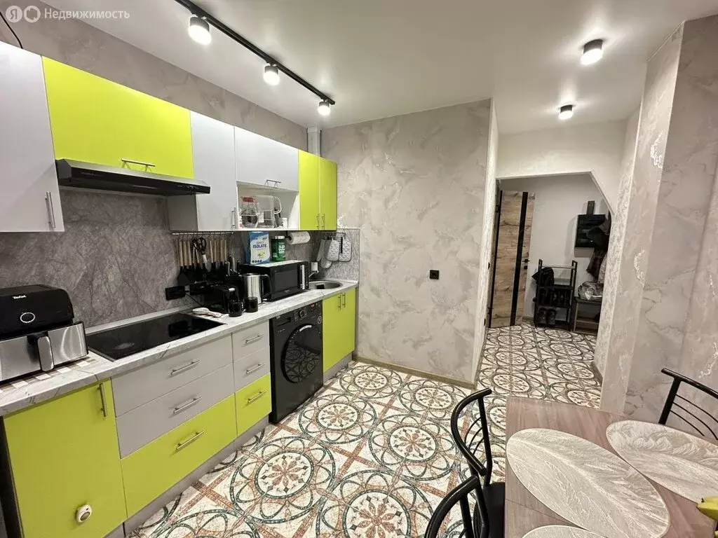 1-комнатная квартира: Омск, улица Туполева, 2 (40 м) - Фото 1