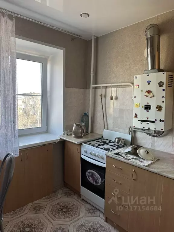 2-к кв. Нижегородская область, Дзержинск ул. Матросова, 18 (43.0 м) - Фото 0