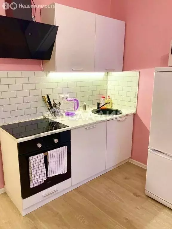 Квартира-студия: Люберцы, улица Лётчика Ларюшина, 6к2 (22 м) - Фото 1