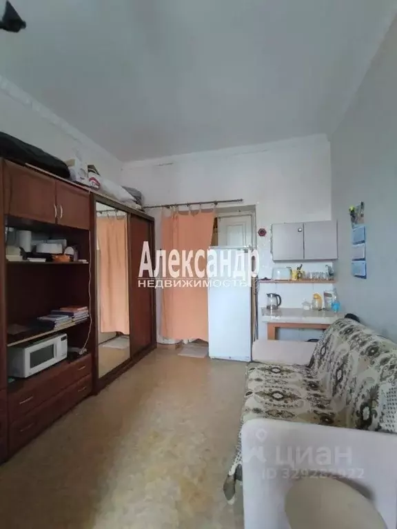 Комната Санкт-Петербург Среднеохтинский просп., 23 (19.8 м) - Фото 1