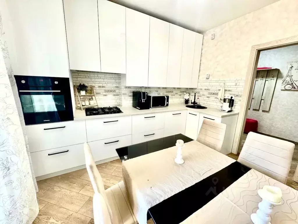 2-к кв. Калининградская область, Зеленоградск Московская ул., 70 (60.0 ... - Фото 1