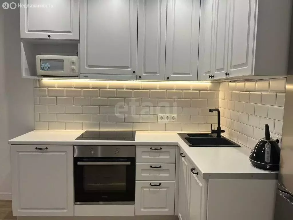 3-комнатная квартира: Мурино, улица Шувалова, 40 (52.3 м) - Фото 2