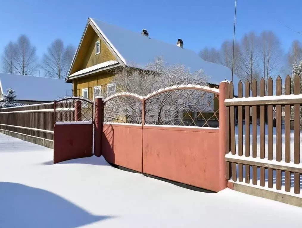 Дом в Ленинградская область, Киришский район, Будогощь пгт ул. ... - Фото 0