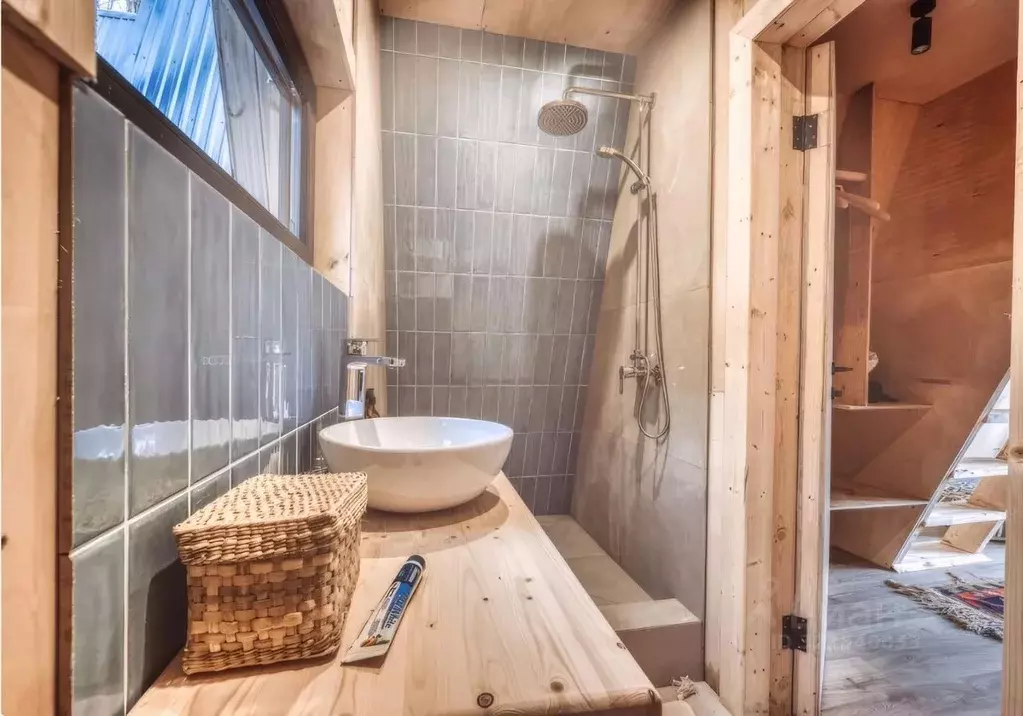 Дом в Краснодарский край, Сочи Красная Поляна пгт, ул. Защитников ... - Фото 2