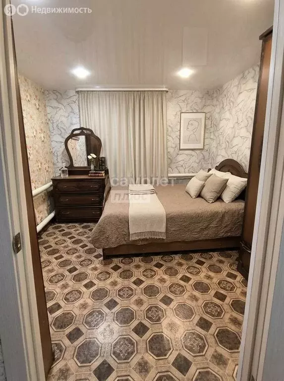 Дом в село Неверкино, Октябрьская улица, 6 (100 м) - Фото 2