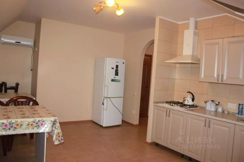 Дом в Краснодарский край, Анапа Новороссийская ул. (330 м) - Фото 2