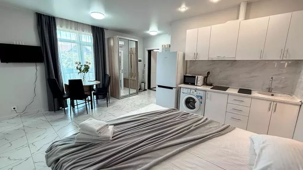 2-к кв. Краснодарский край, Сочи Сириус пгт, ул. Старошкольная (50.0 ... - Фото 1